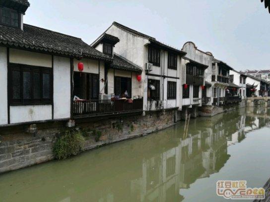 逃离违建房屋6